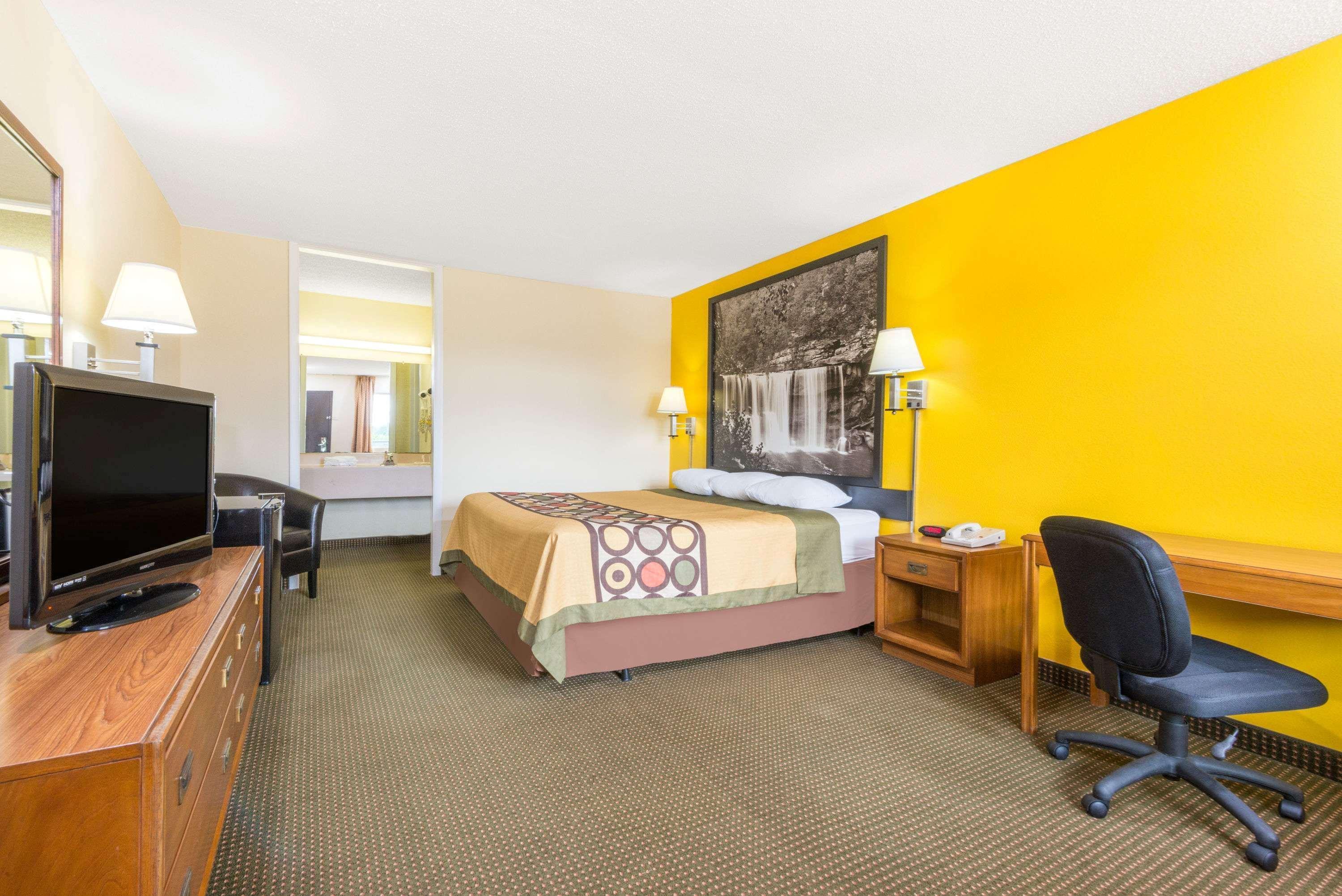 Super 8 By Wyndham Williamsburg Motel Екстериор снимка