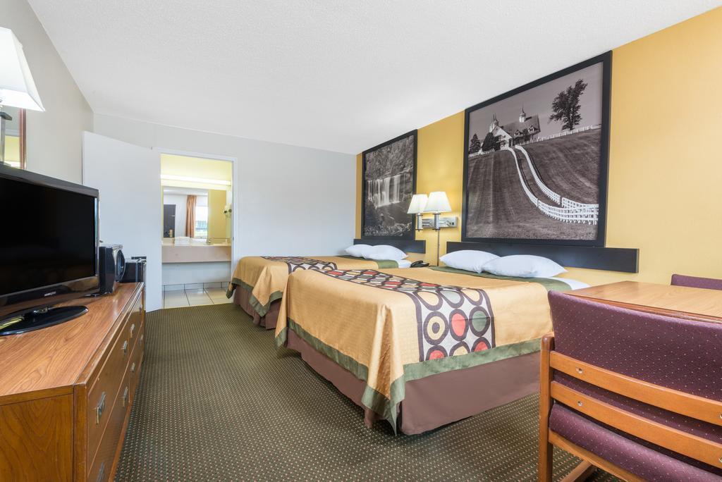 Super 8 By Wyndham Williamsburg Motel Екстериор снимка