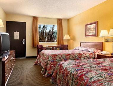 Super 8 By Wyndham Williamsburg Motel Екстериор снимка